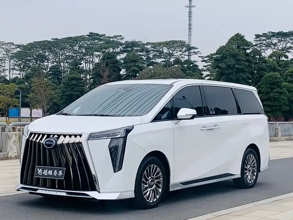 GAC Motor Trumpchi M8 — фото 1