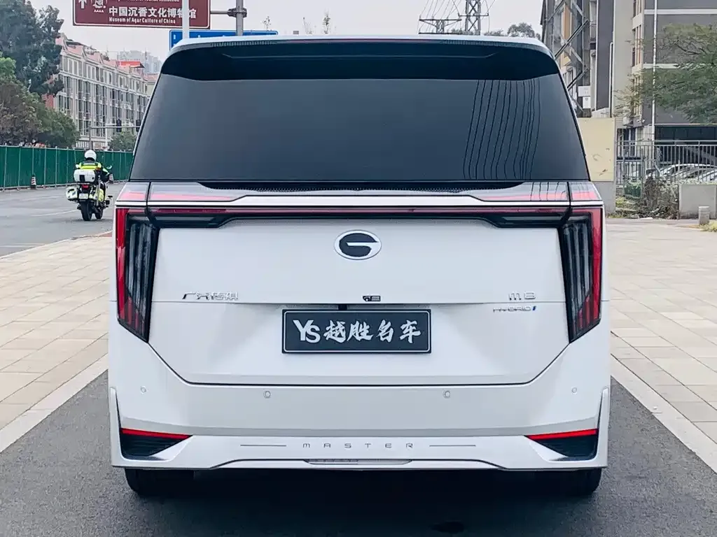 GAC Motor Trumpchi M8 — фото 9