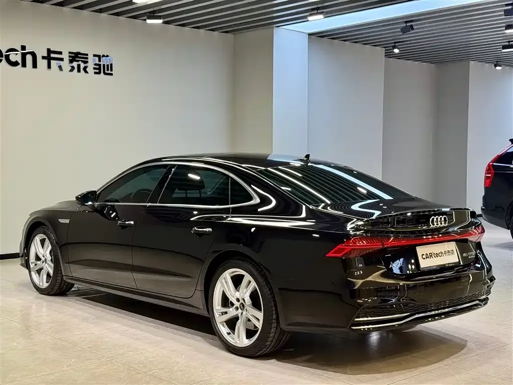 Audi A7L 2024 из CN, фото 9