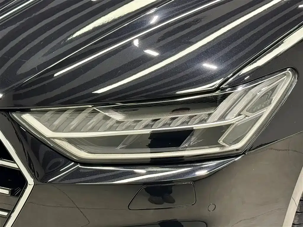 Audi A7L 2024 из CN, фото 6
