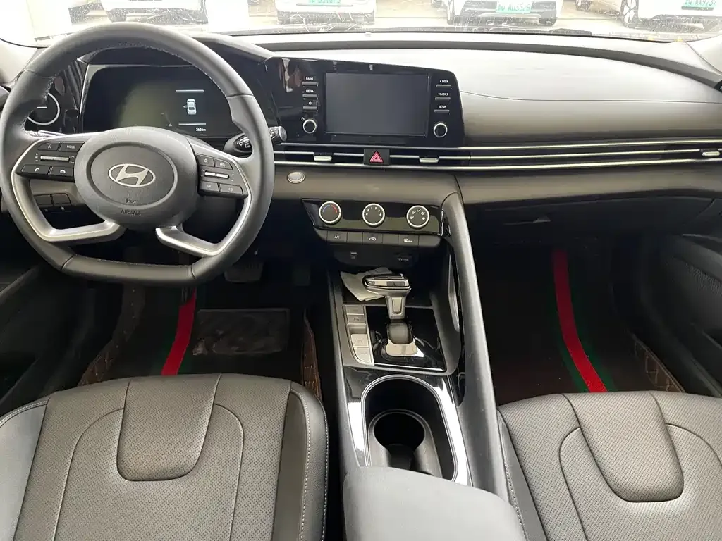 Hyundai Elantra 2025 из CN, фото 8