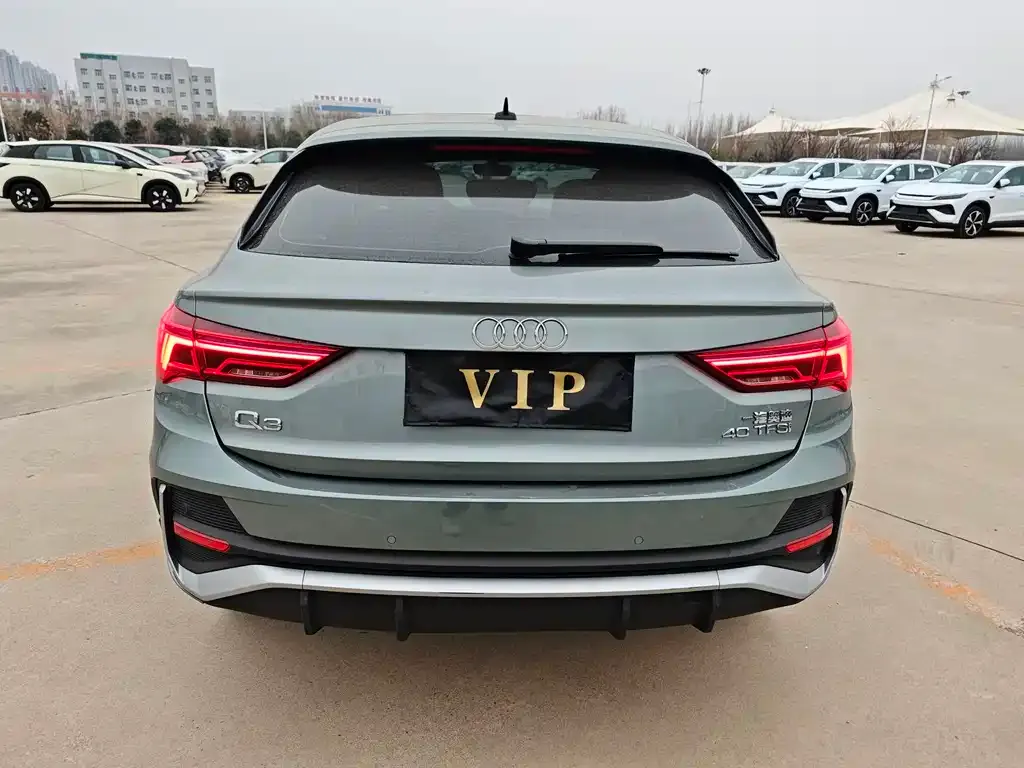 Audi Q3 Sportback 2021 из CN, фото 2