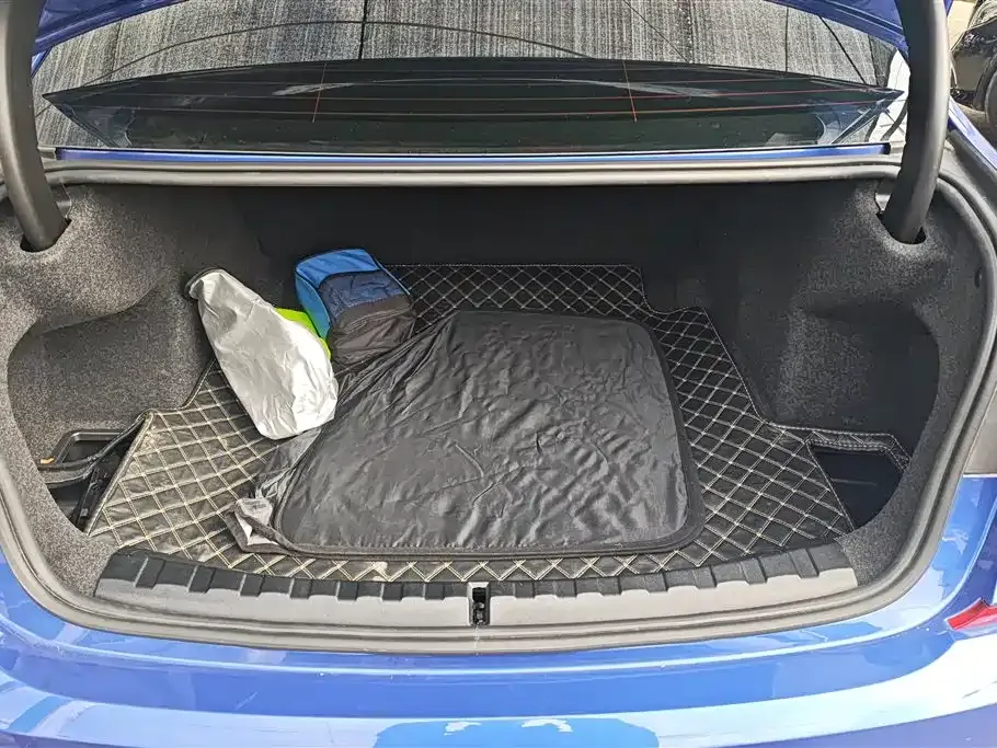 BMW 3 Series 2021 из CN, фото 3