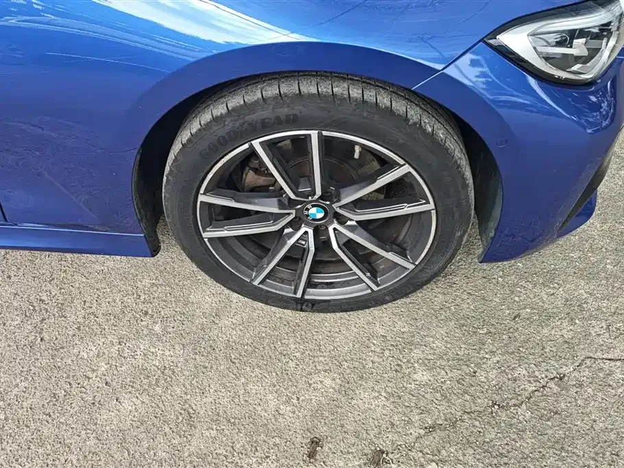 BMW 3 Series 2021 из CN, фото 10