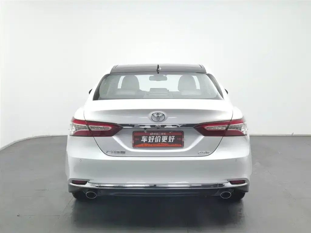 Toyota Camry 2023 из CN, фото 4