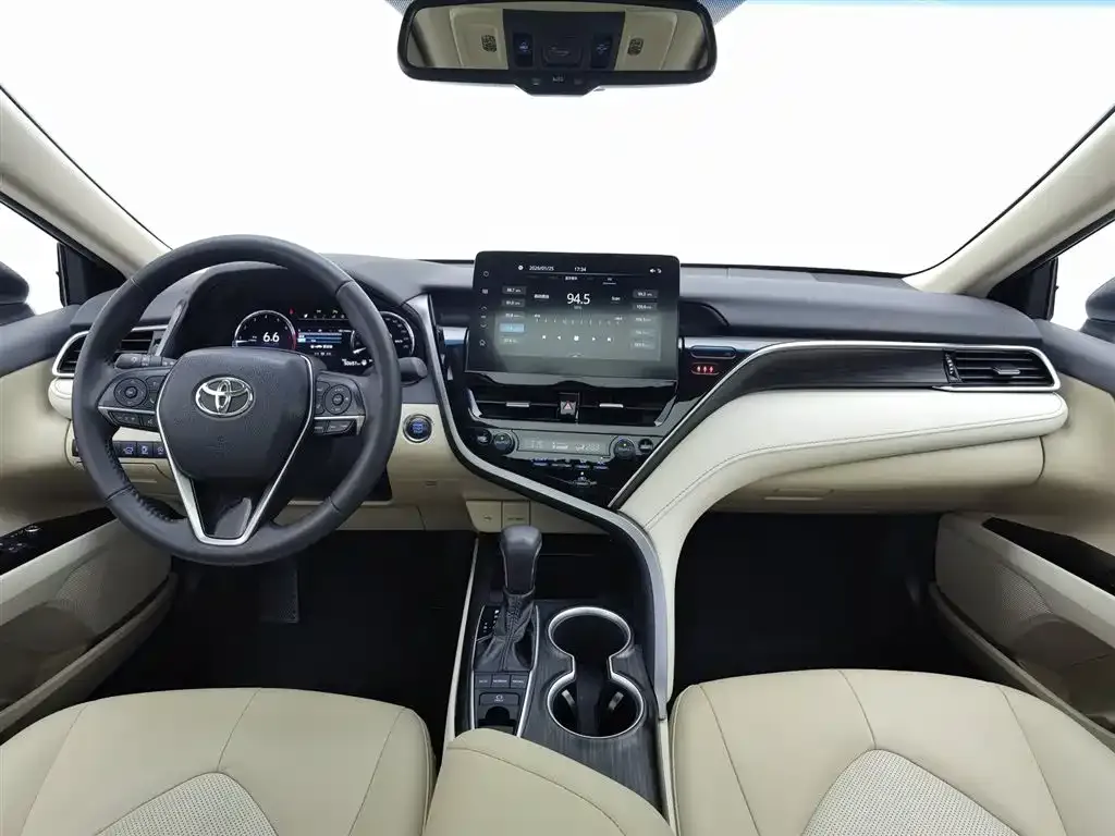 Toyota Camry 2023 из CN, фото 8
