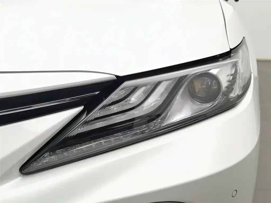 Toyota Camry 2023 из CN, фото 5