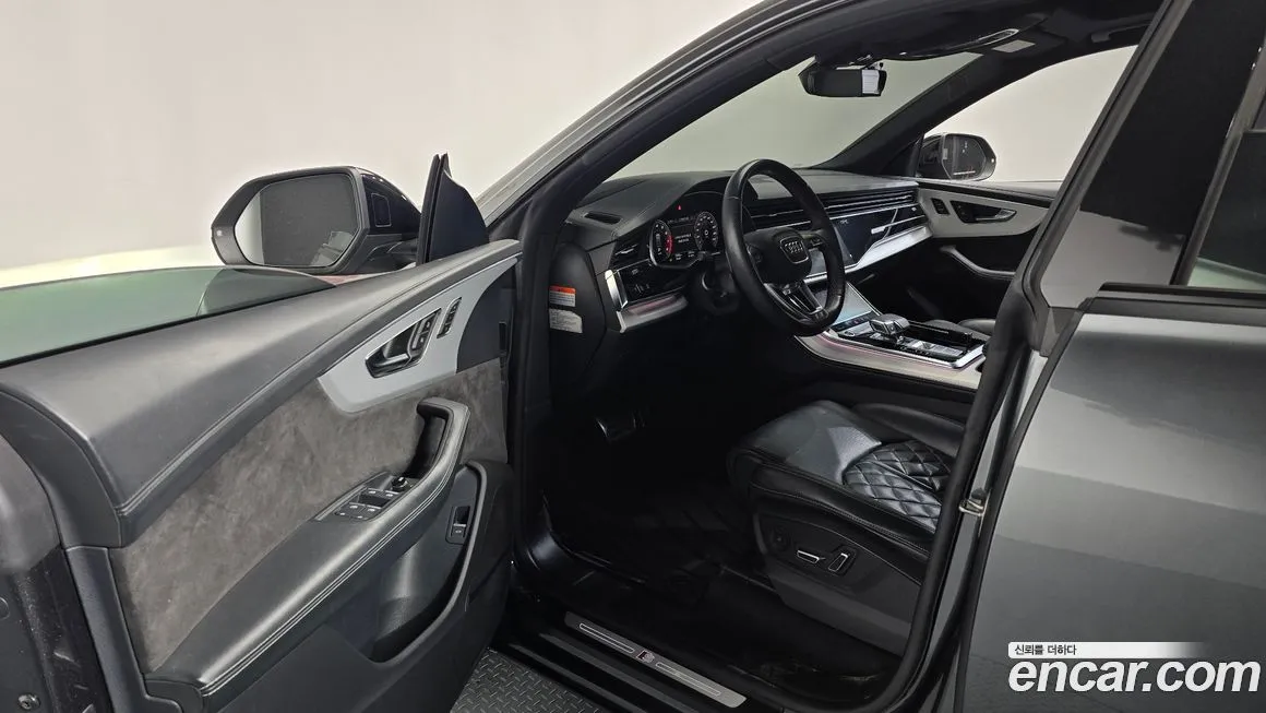 Audi Q8 2021 из KR, фото 10