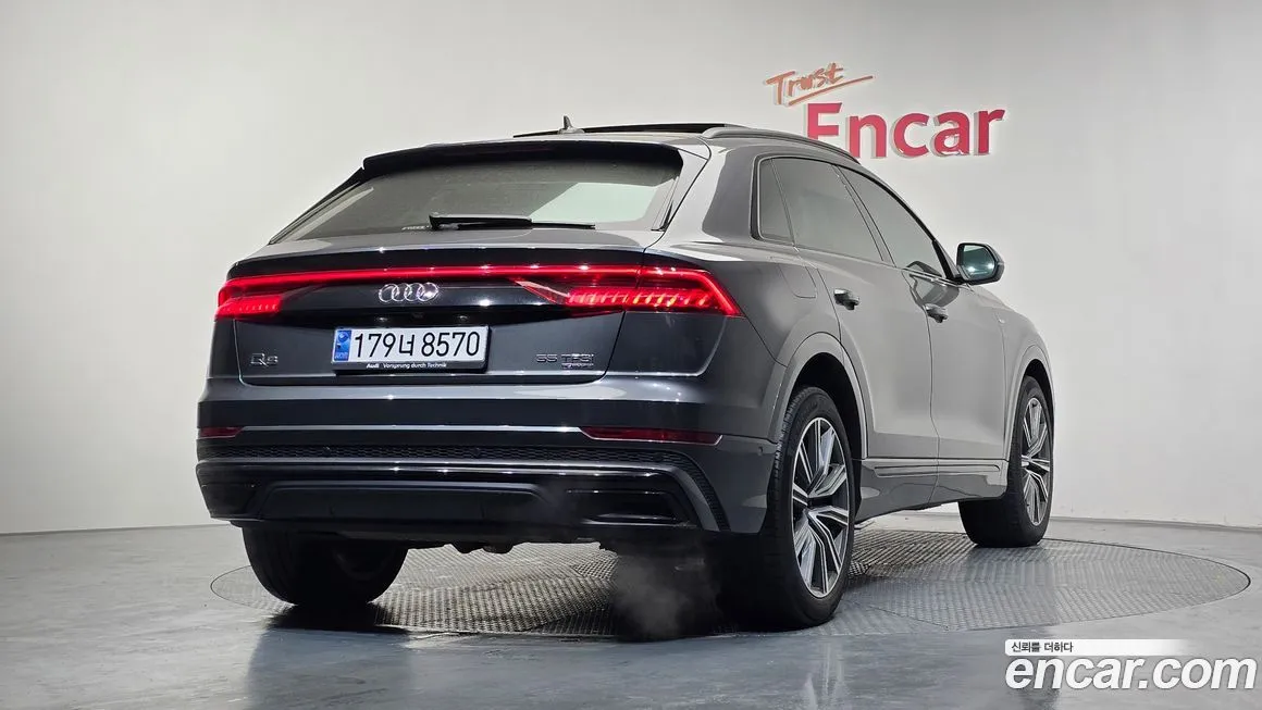 Audi Q8 2021 из KR, фото 4