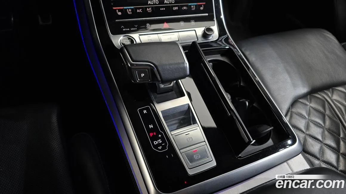 Audi Q8 2021 из KR, фото 8