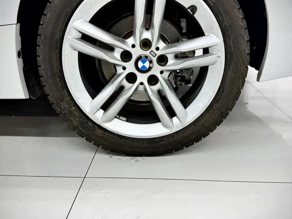 BMW 1 Series 2023 из CN, фото 8