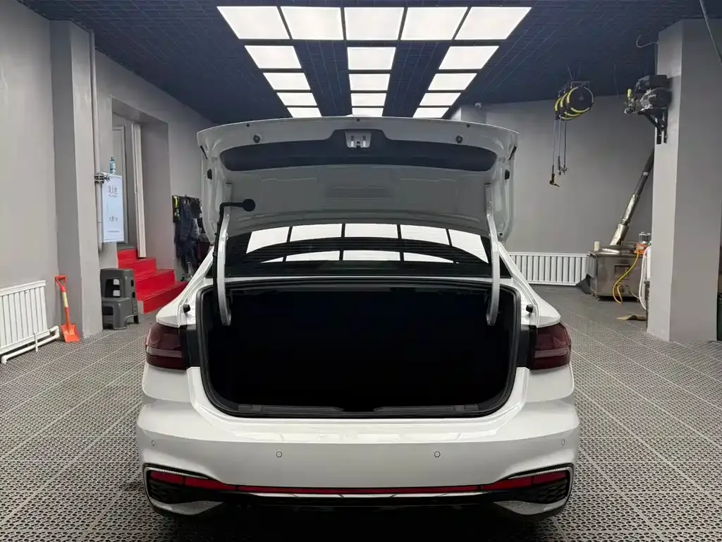 Volkswagen Lavida 2022 из CN, фото 6