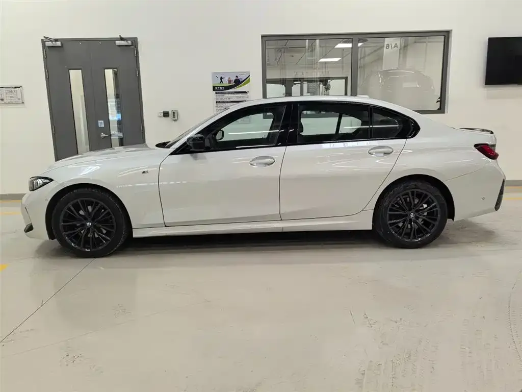 BMW 3 Series 2025 из CN, фото 3