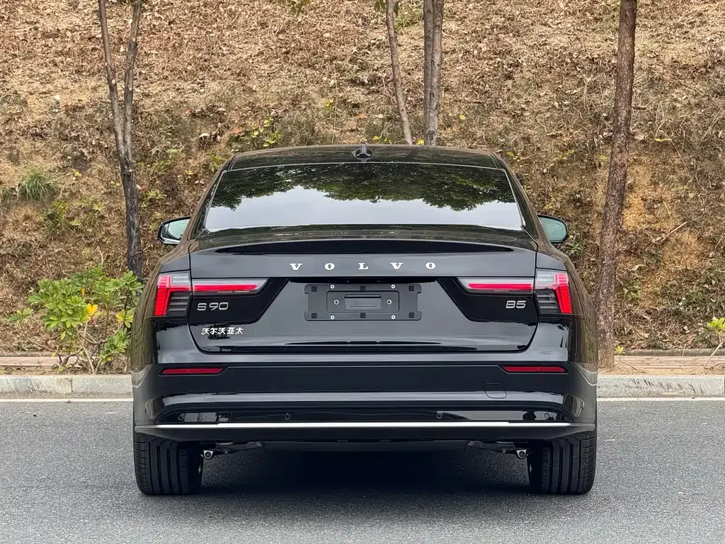Volvo S90 2026 из CN, фото 3