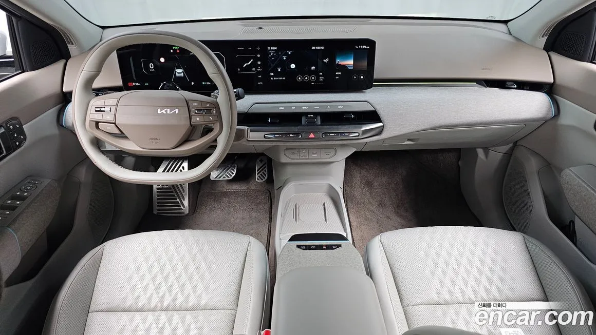 Kia EV4 — фото 8