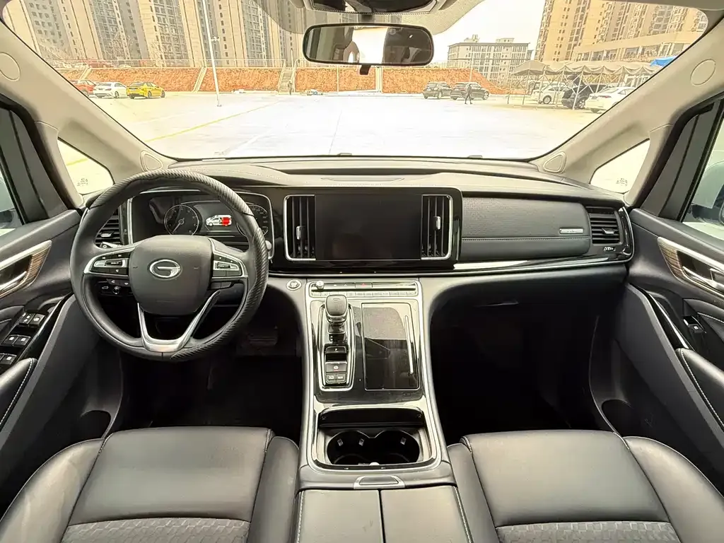 GAC Motor Trumpchi M8 — фото 2