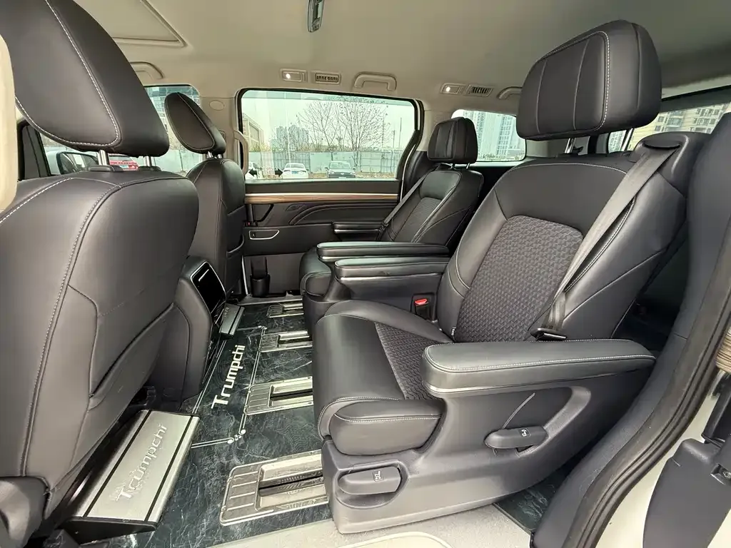 GAC Motor Trumpchi M8 — фото 10