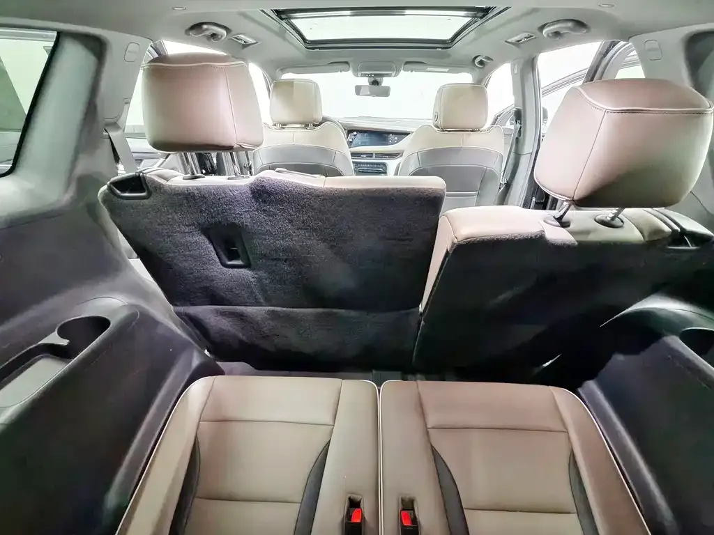 Buick Enclave 2021 из CN, фото 10