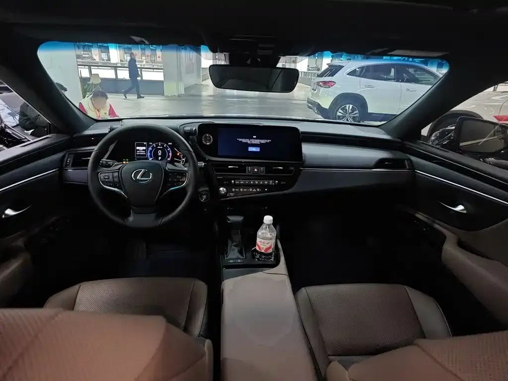 Lexus ES 2023 из CN, фото 10