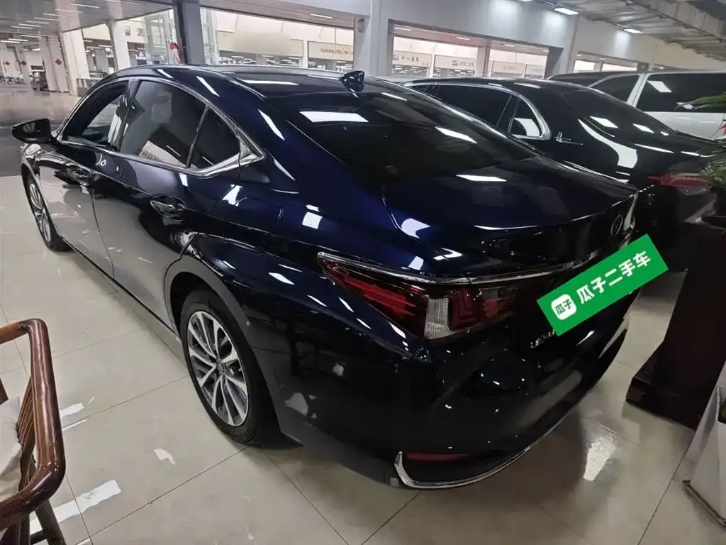 Lexus ES 2023 из CN, фото 3