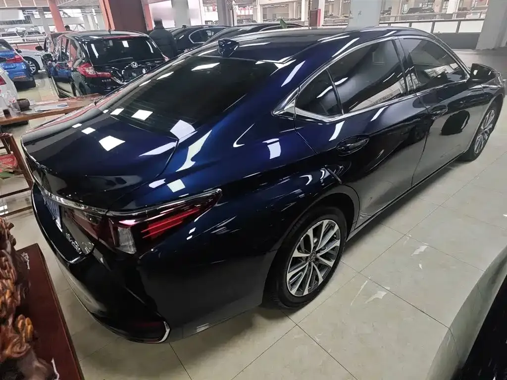 Lexus ES 2023 из CN, фото 6
