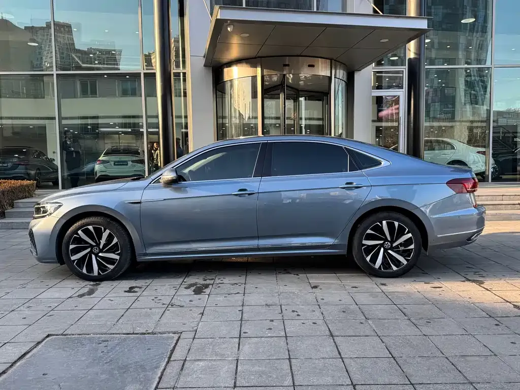 Volkswagen Passat 2022 из CN, фото 8