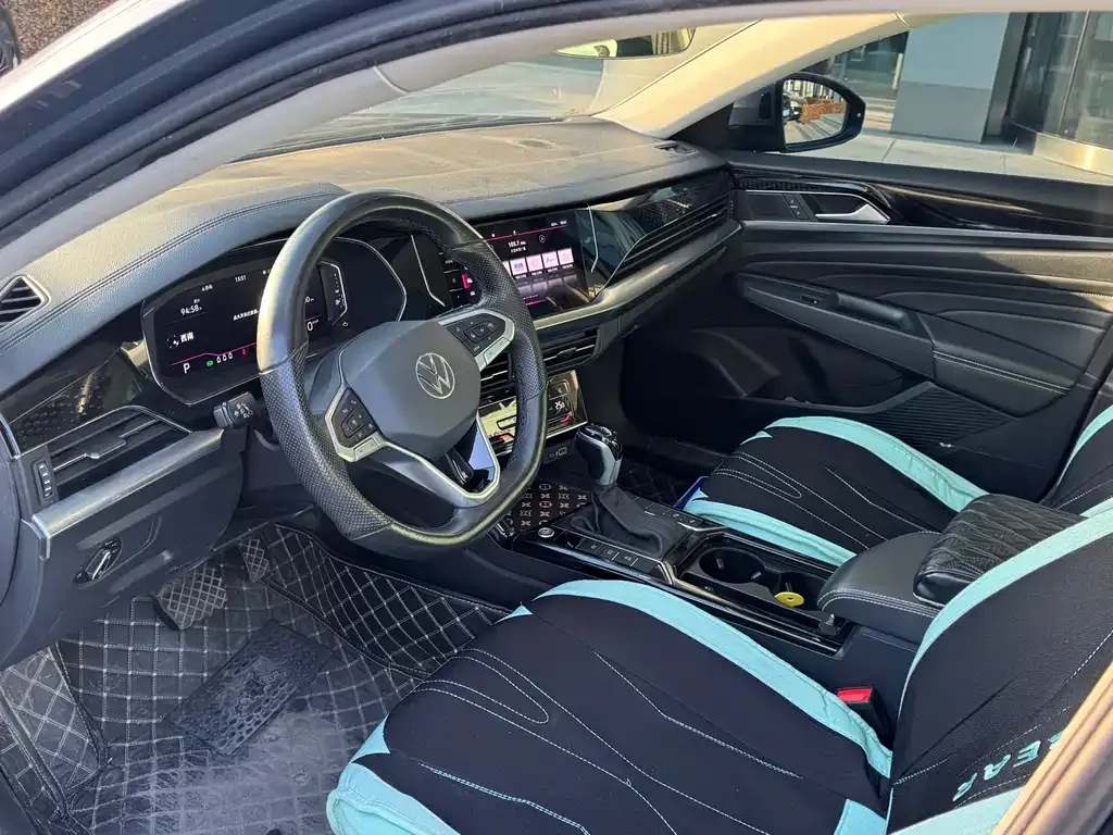 Volkswagen Passat 2022 из CN, фото 2