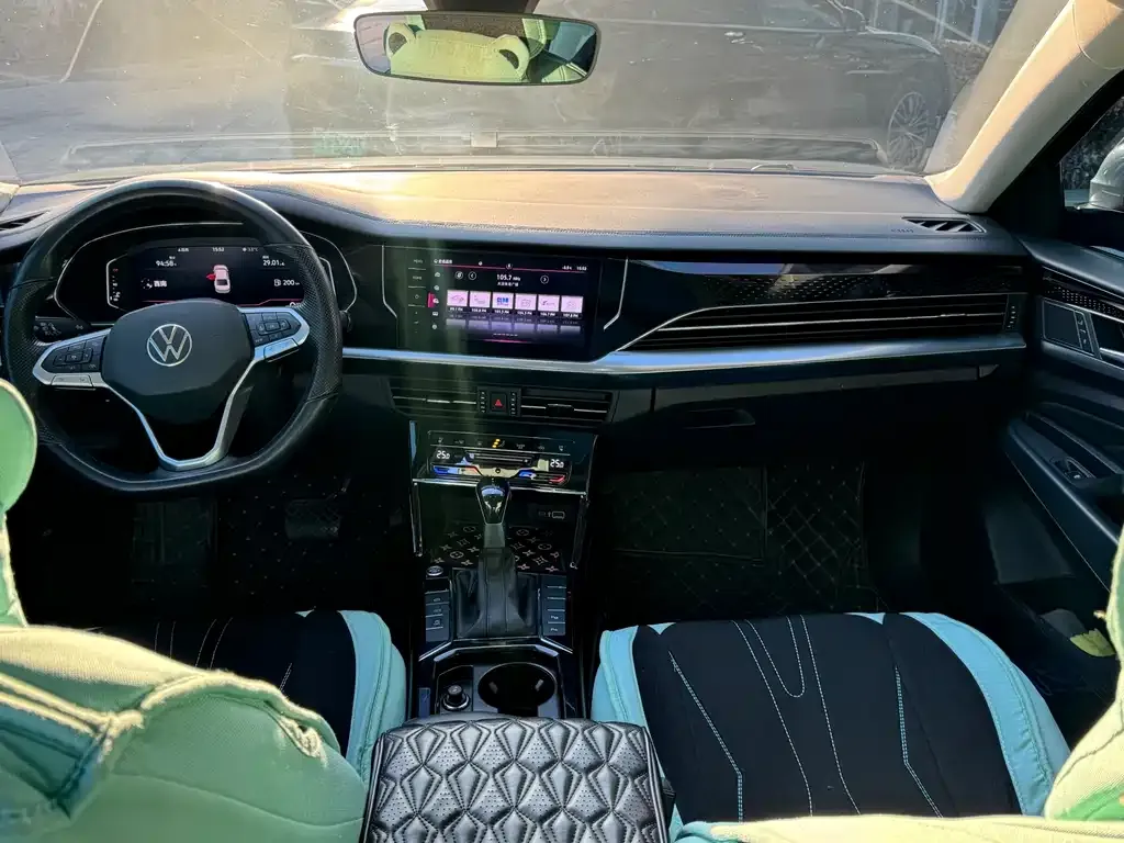 Volkswagen Passat 2022 из CN, фото 9