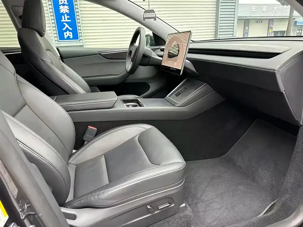 Tesla Model Y 2025 из CN, фото 8