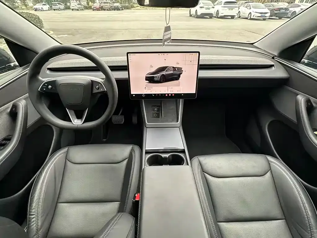 Tesla Model Y 2025 из CN, фото 7