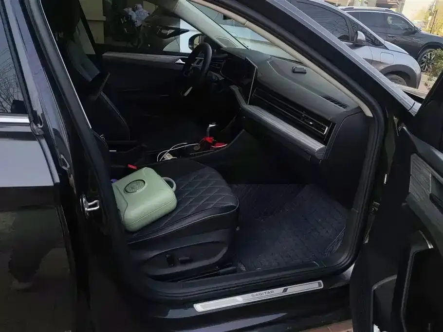 Volkswagen Sagitar 2022 из CN, фото 7