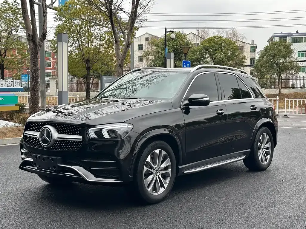 Mercedes-Benz GLE — фото 1