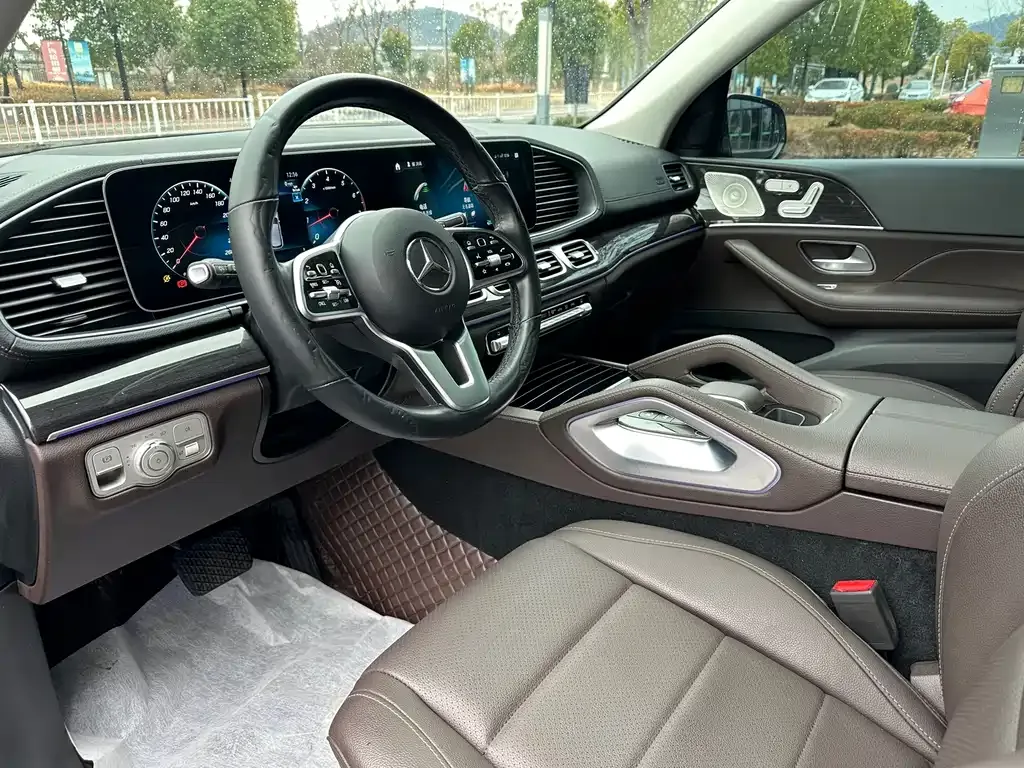Mercedes-Benz GLE — фото 9