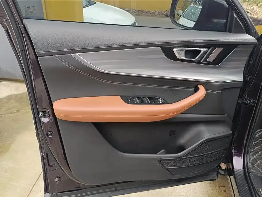Chery Tiggo 8 PLUS — фото 9