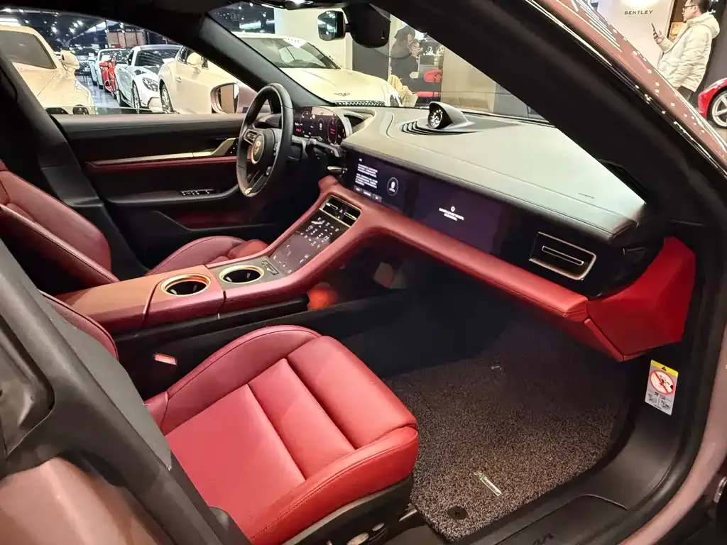 Porsche Taycan 2021 из CN, фото 8