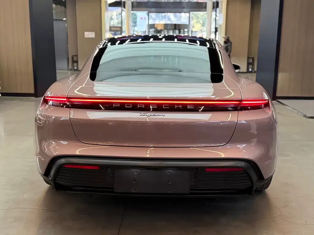 Porsche Taycan 2021 из CN, фото 3