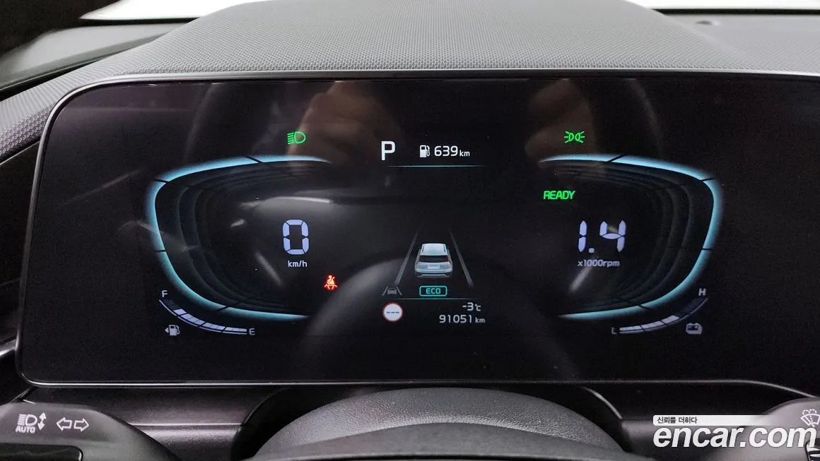 Kia Niro — фото 10