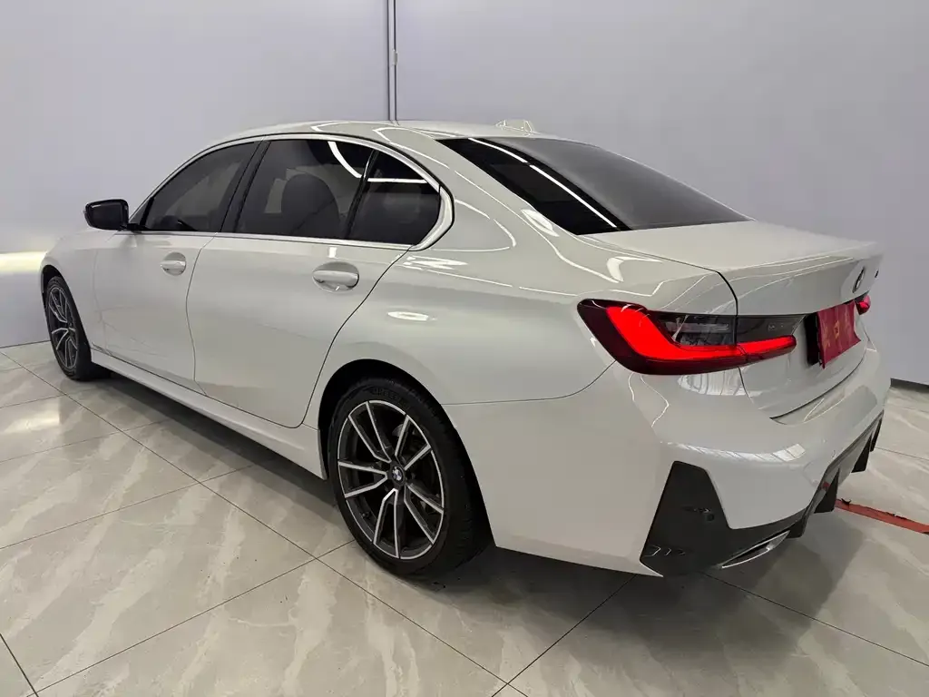 BMW 3 Series 2023 из CN, фото 9