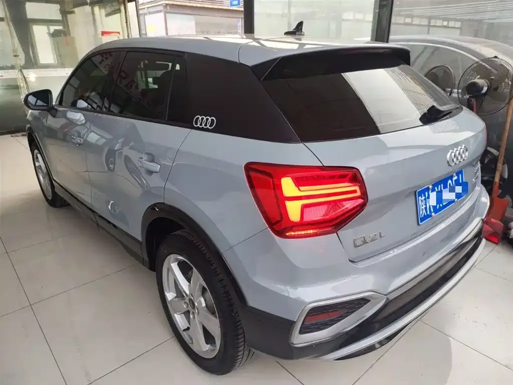 Audi Q2L 2023 из CN, фото 7