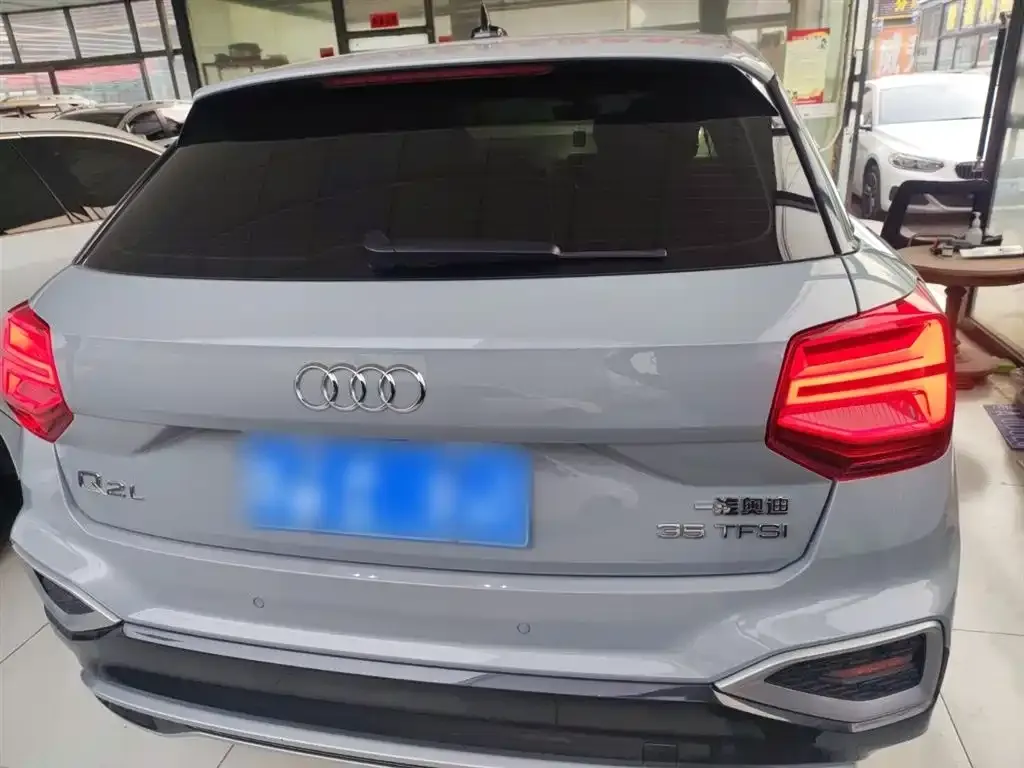 Audi Q2L 2023 из CN, фото 4
