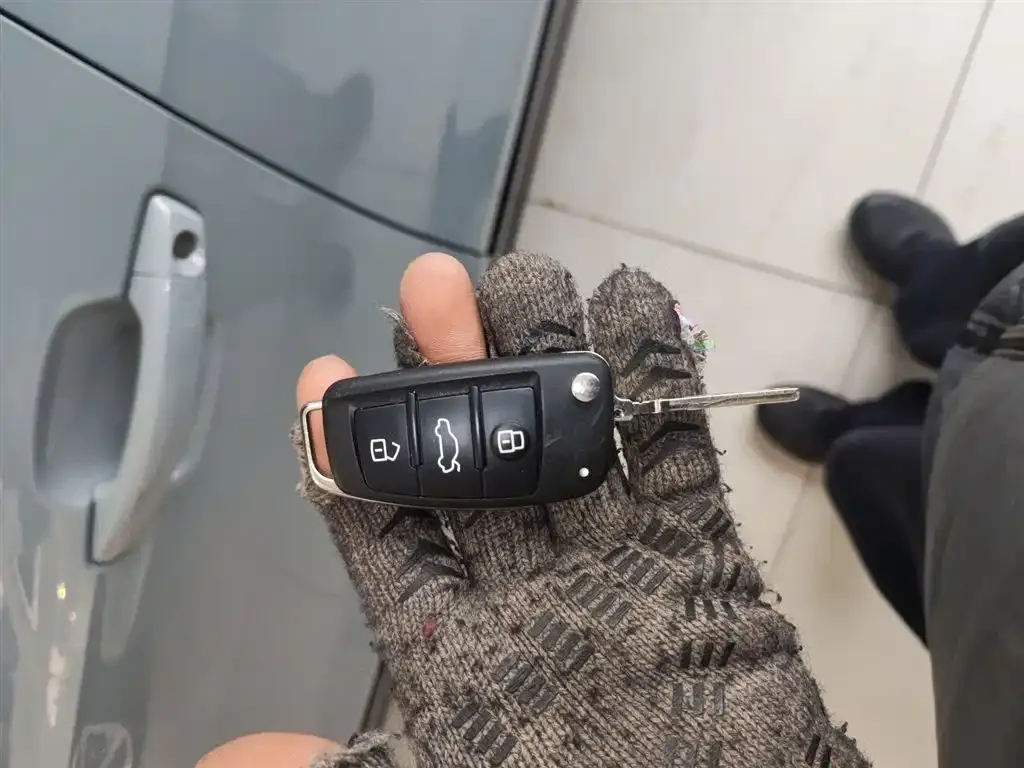 Audi Q2L 2023 из CN, фото 10
