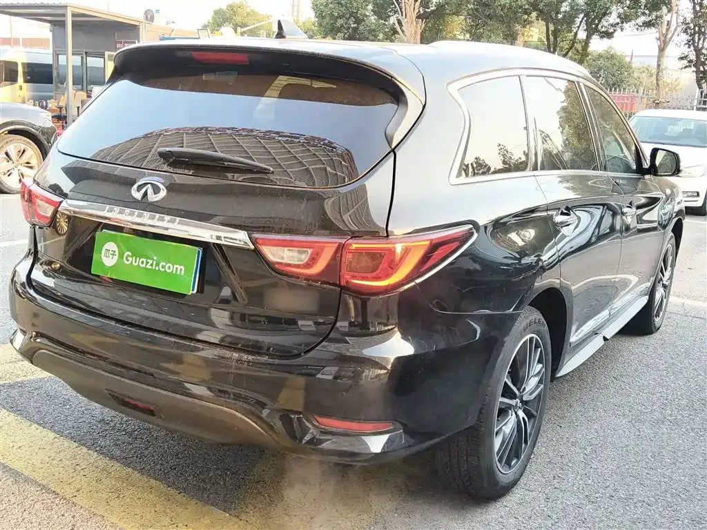 Infiniti QX60 (Import) 2021 из CN, фото 8