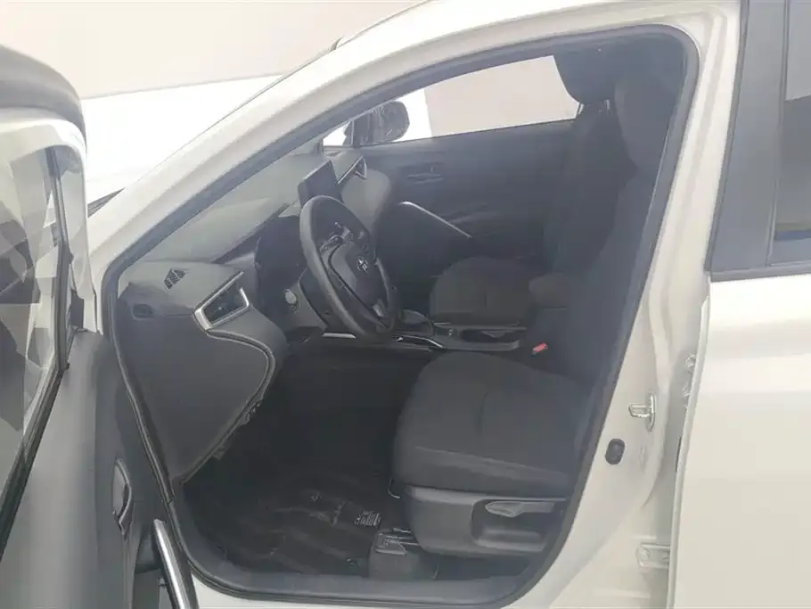 Toyota Corolla Cross 2023 из CN, фото 9