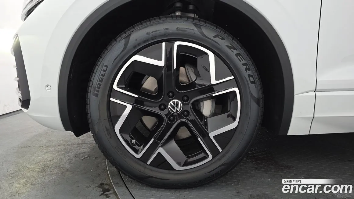 Volkswagen Touareg 2026 из KR, фото 10