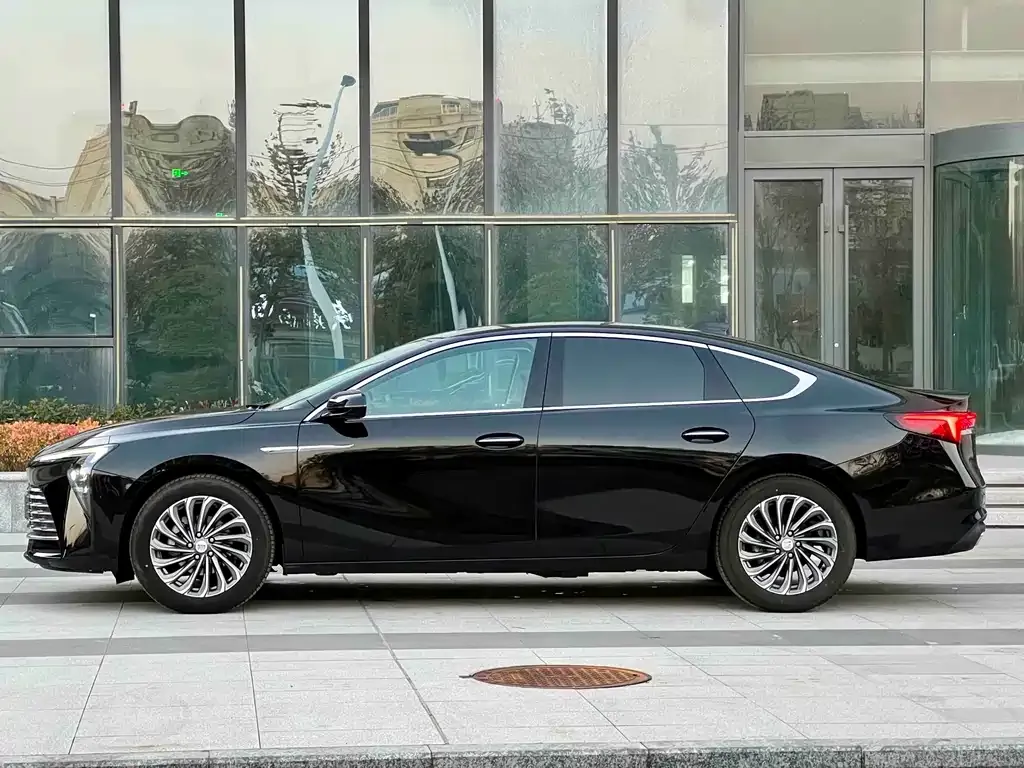 Buick LaCrosse 2024 из CN, фото 2