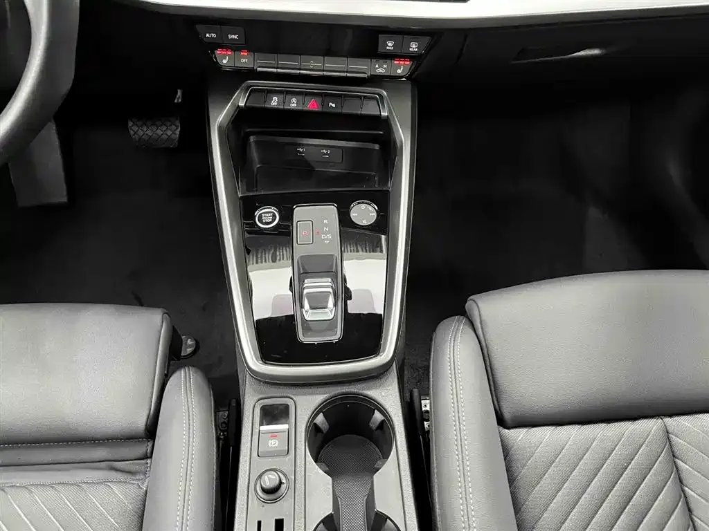 Audi A3 2022 из CN, фото 6