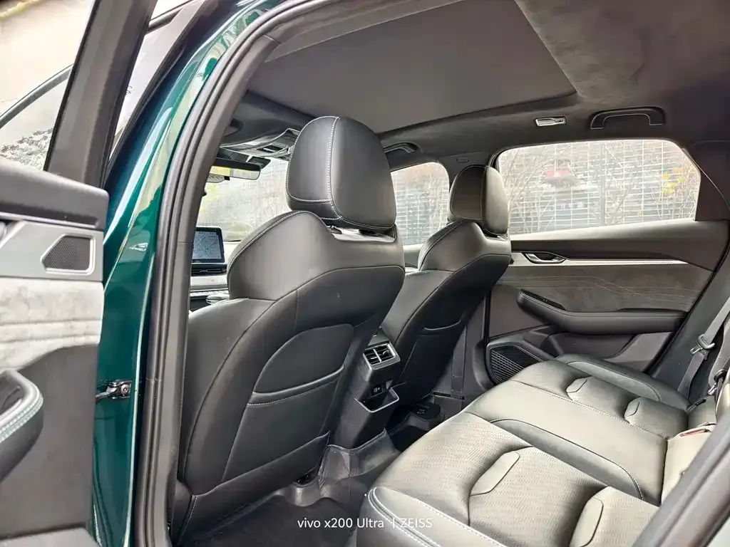 Geely Xingrui 2022 из CN, фото 3