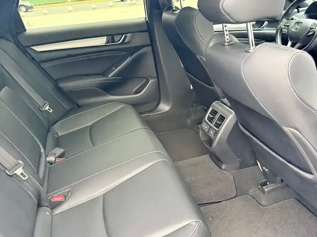Honda Inspire 2022 из CN, фото 4