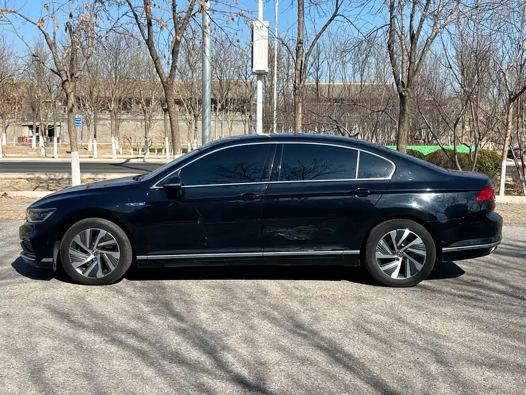 Volkswagen Magotan GTE PHEV 2023 из CN, фото 10
