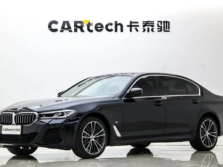 BMW 5 Series 2023 из CN, фото 1